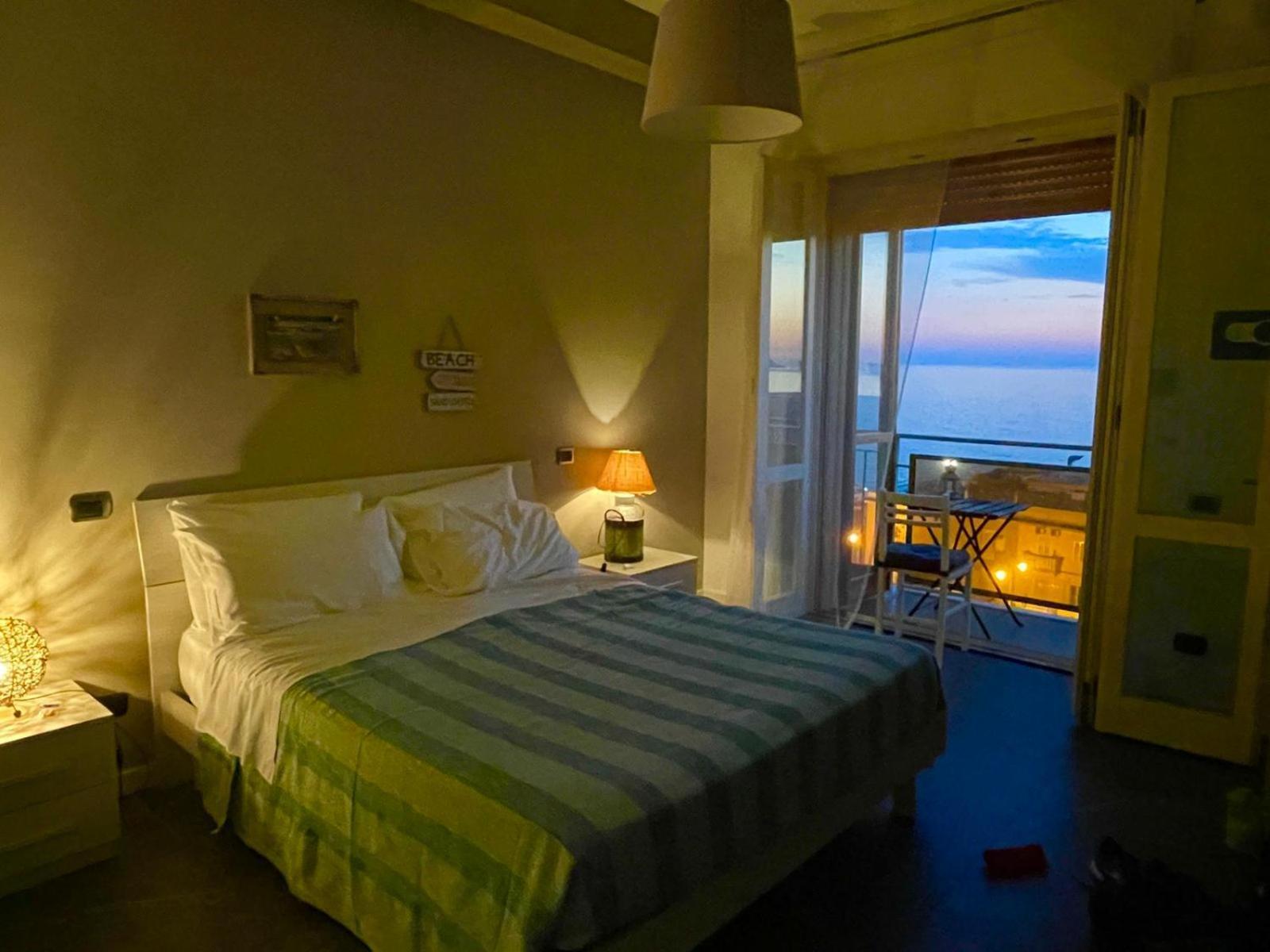 Acquasalata Bed & Breakfast Salerno Bagian luar foto